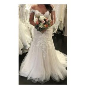 Maggie Sottero Afton Dress